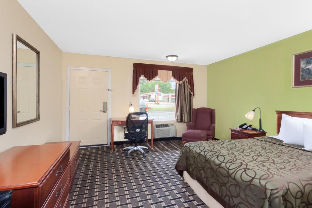 Travelodge By Wyndham Jackson I-40 Exit 82 Dış mekan fotoğraf